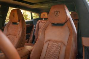Lamborghini Urus Shiny Black Package 2018 года  (NA)